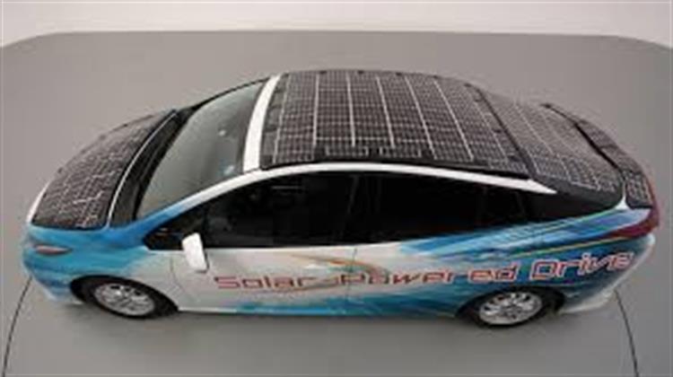 Η Toyota Δοκιμάζει το Prius με Ηλιακή Ενέργεια
